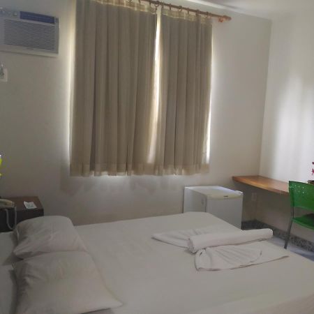 Hotel Pinheiros Chonim de Baixo Exteriör bild