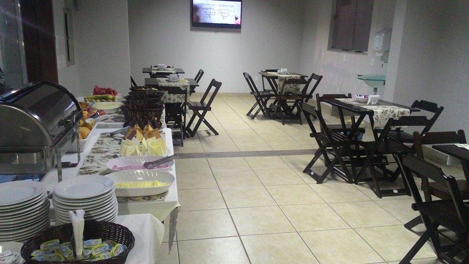 Hotel Pinheiros Chonim de Baixo Exteriör bild
