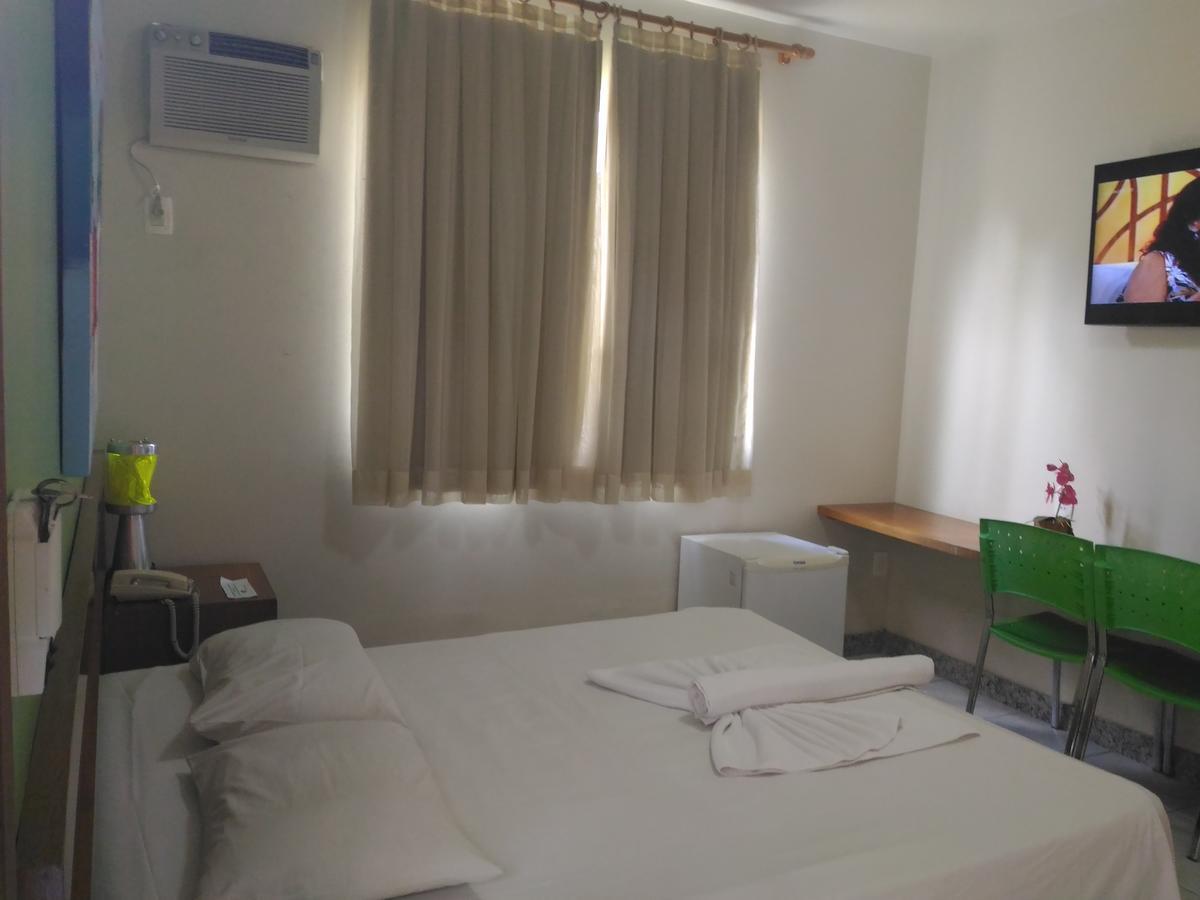 Hotel Pinheiros Chonim de Baixo Exteriör bild