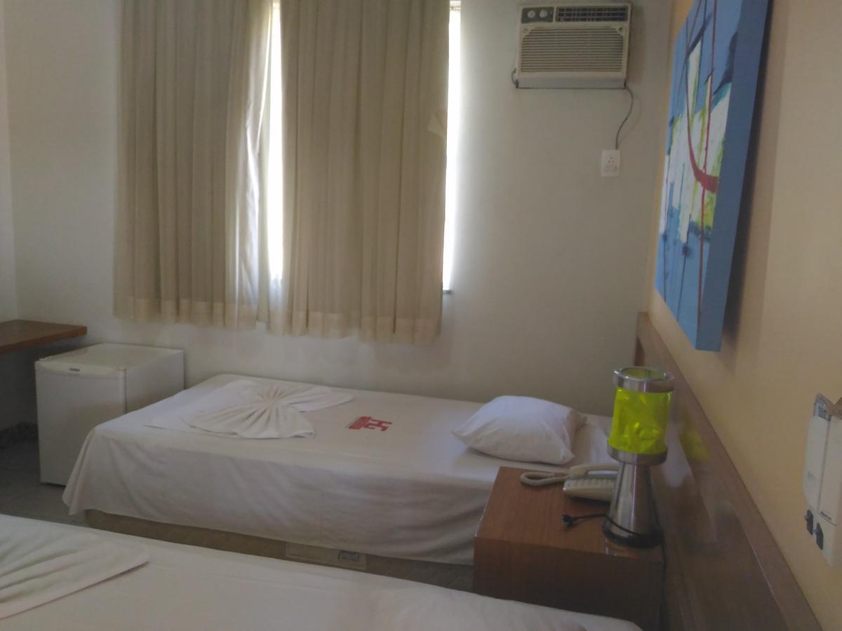 Hotel Pinheiros Chonim de Baixo Exteriör bild