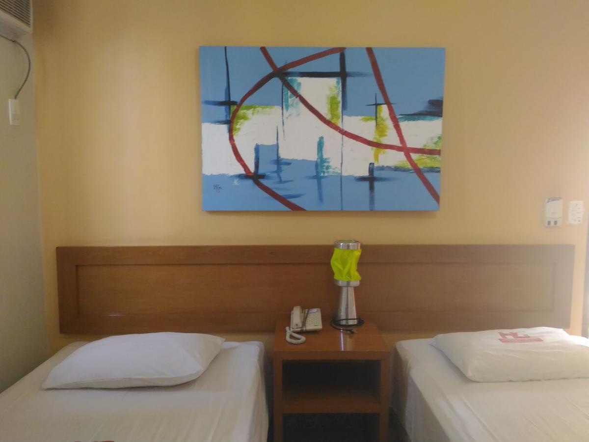 Hotel Pinheiros Chonim de Baixo Exteriör bild