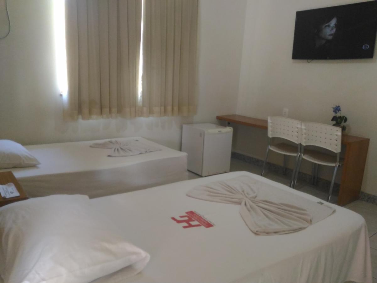 Hotel Pinheiros Chonim de Baixo Exteriör bild